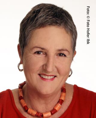 Portraitfoto von Angelika Feichtner