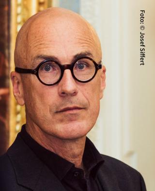 Portraitfoto von Erwin Parfy