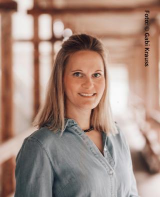 Portraitfoto von Ingrid Hilmer