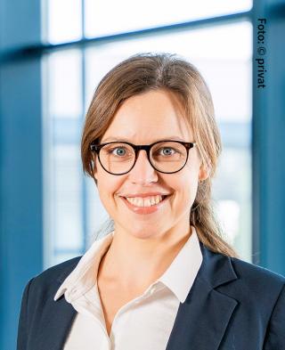 Portraitfoto von Manuela Hacker