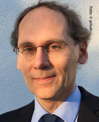 Portraitfoto von Bertold Renner